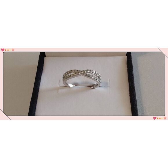 Lovely 1/2 Carat Genuine Diamond Crossover Wedding/Anniversary Band Ring Sz 8 - Picture 1 of 4